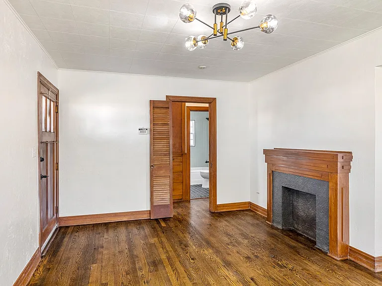 2242 W Eubanks St — Photo 21