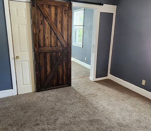 2nd image of 230 Kinsey St #0