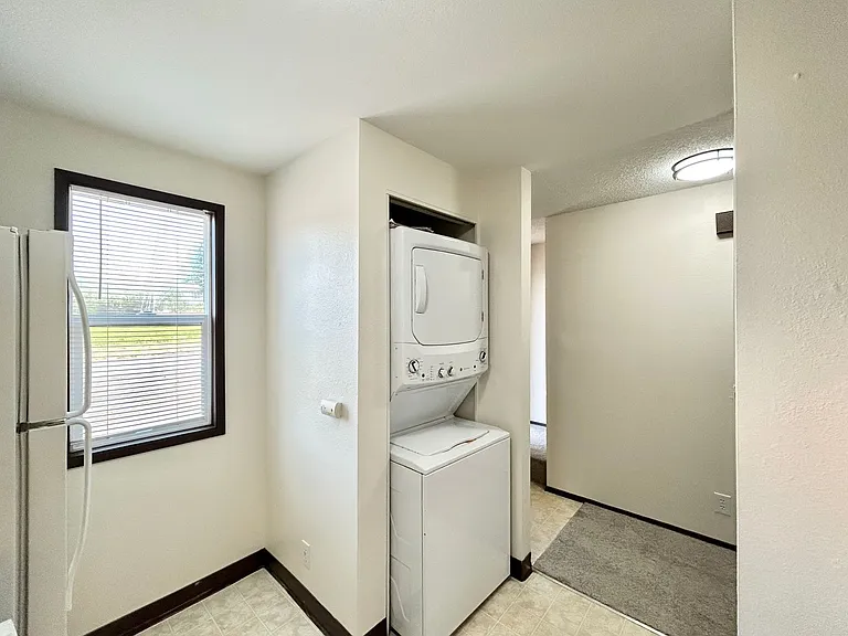 15865-15869 SW Misty Ct — Photo 8