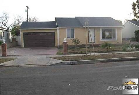 1st image of 16924 Bassett St