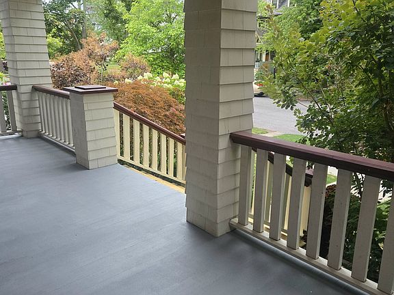2nd image of 43 Brantford Pl #1