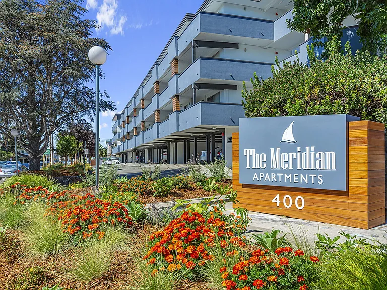 The Meridian — Photo 15