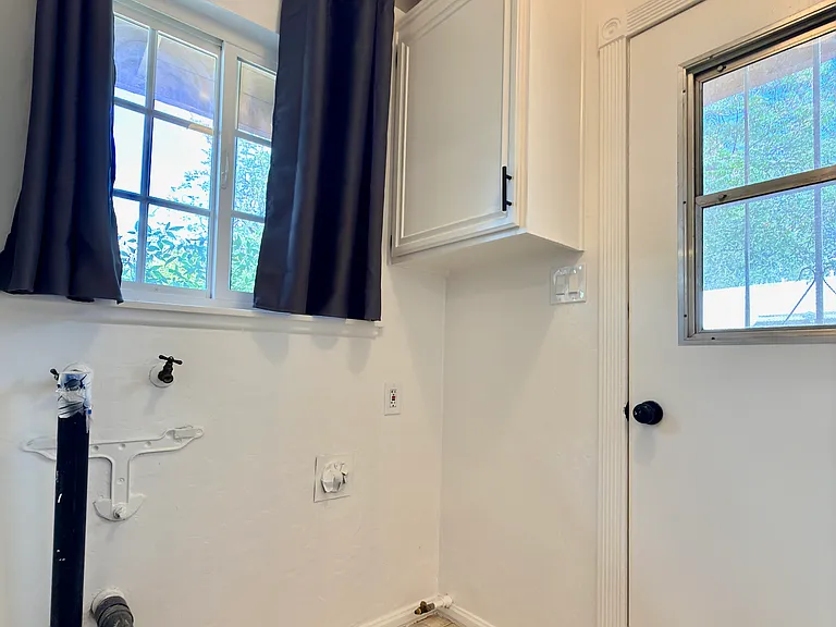 1268 W Avenue H12 — Photo 7