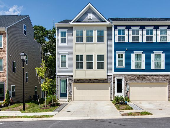 2nd image of 2546 Buckthorn Dr
