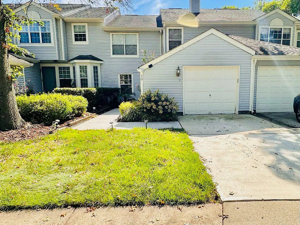 10 Colebrook Ct