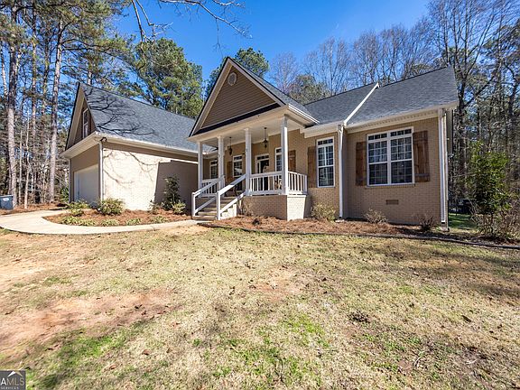 2nd image of 829 Thrash Rd