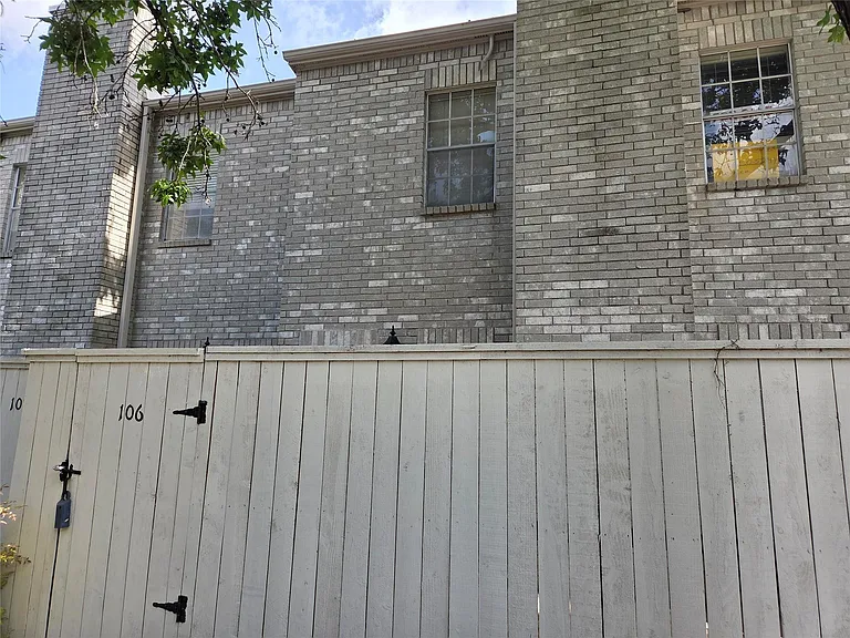 3780 Tanglewilde St #106 — Photo 26