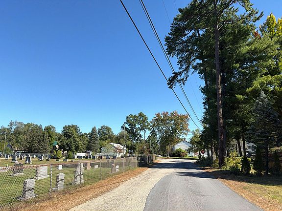 5th image of 61 Range Rd