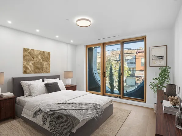 19 North Henry Street image 13 of 28