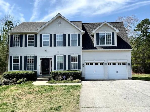 18471 Matthews Dr, Lexington Park, MD 20653