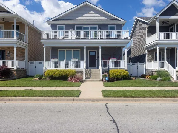 1444 Center St, Whiting, IN 46394