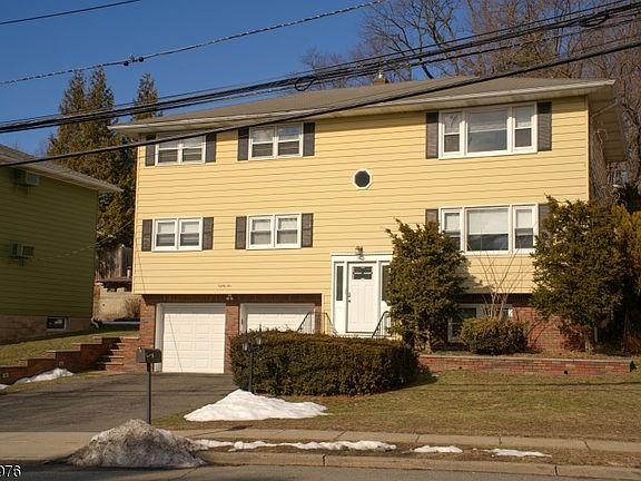 4th image of 85 Rock Rd
