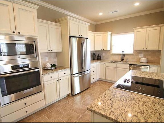 2nd image of 619 N Keats Dr