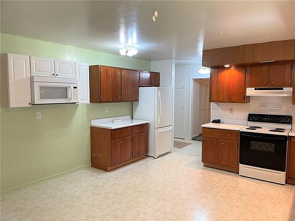 4th image of 2814 Eastroad