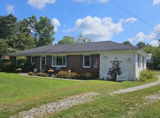 918 Faulkner Springs Rd, McMinnville, TN 37110