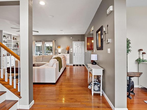 4th image of 3034 Saint Vincent Ave