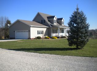 200 Meadow Lake Ln, Hardinsburg, KY 40143
