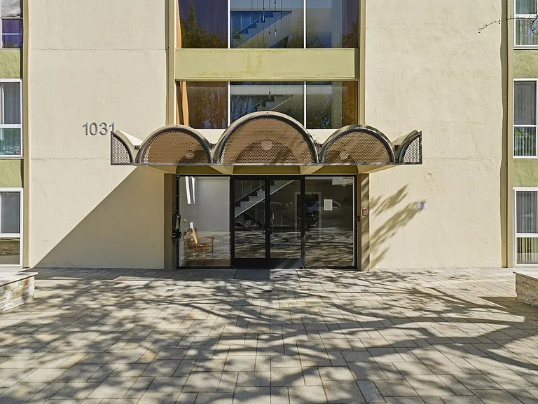 1031 Crestview Dr #305 — Photo 26