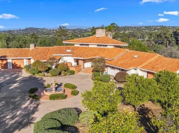 30458 Cool Valley Highlands Rd, Valley Center, CA 92082
