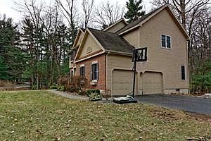 2nd image of 36 Thoroughbred Way