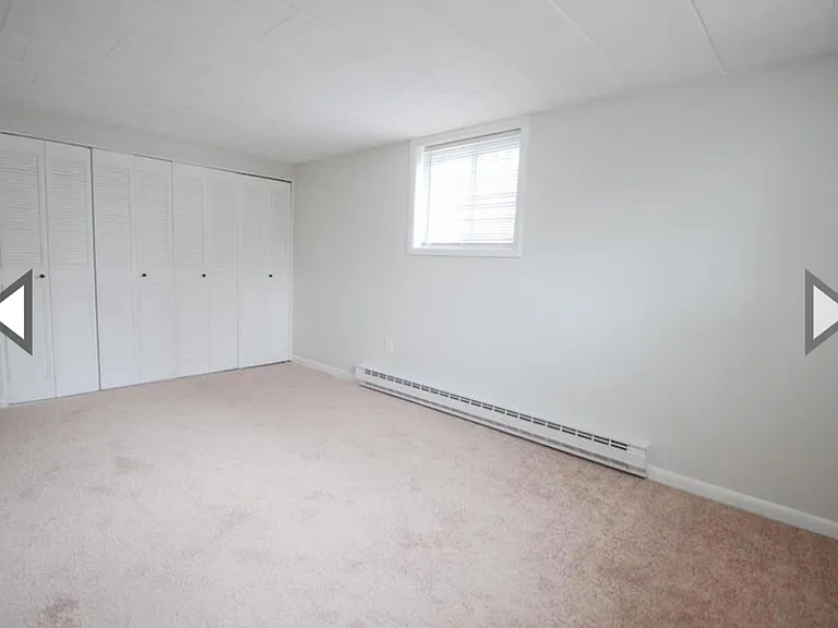 Robin Hood Apartments — Photo 34