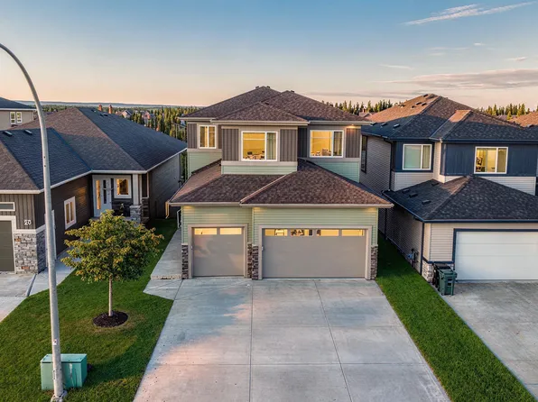28 Harley Way, Spruce Grove, AB T7X 0X4