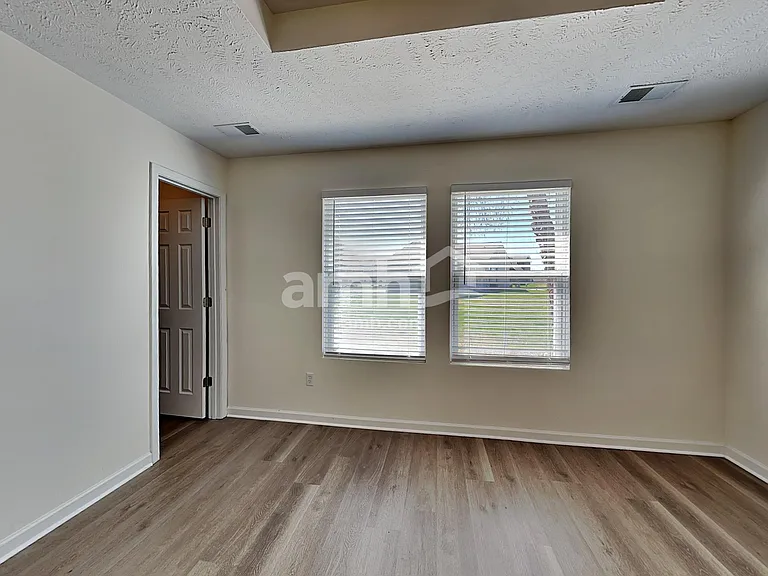 2840 Meadow Gln — Photo 10