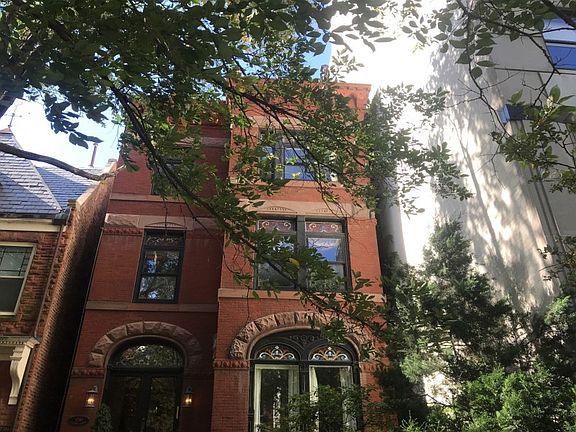 5th image of 1240 N Dearborn St #G