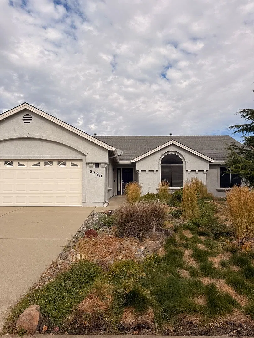 Beautifully Updated 3-Bedroom Home with Scenic Views in Redding — Photo 1