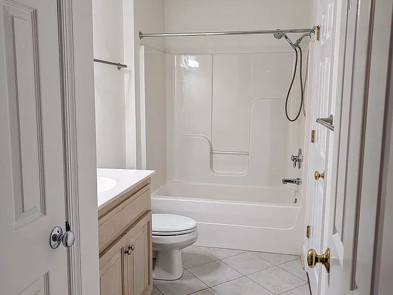 133 Bryant Dr — Photo 9