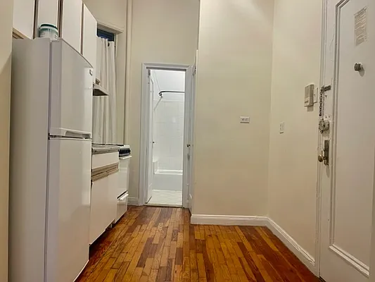 Rented by Oxford Property Group | media 10