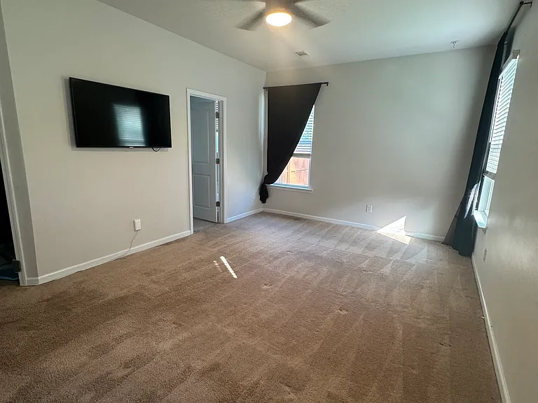1 Waterbuck Ct — Photo 13