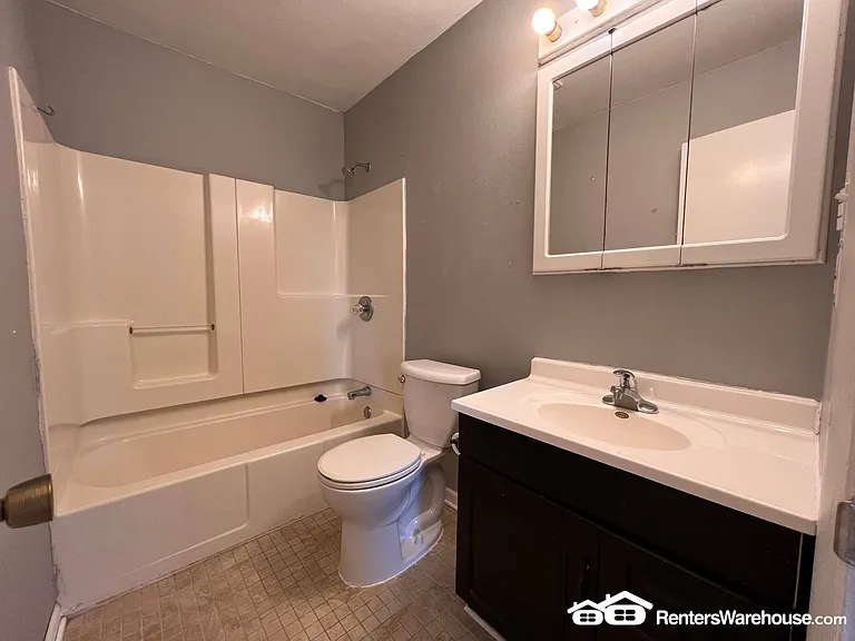 802 SW 3rd St — Photo 11
