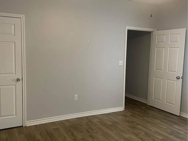 Unit Photo