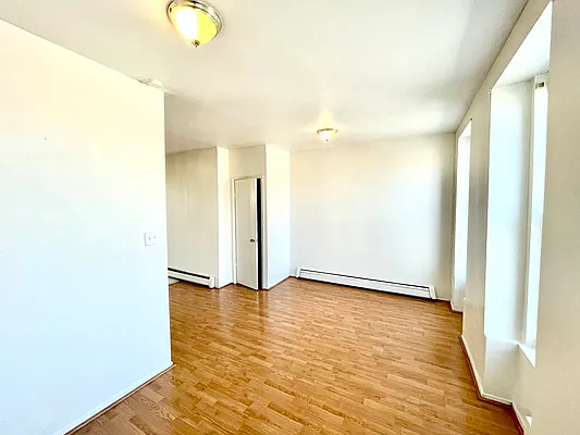 Rented by Pear NYC LLC | media 10