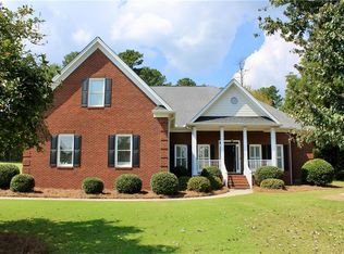 422 Aberdeen Way, Winder, GA 30680