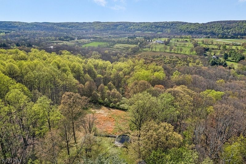 1st image of 81 Turtleback Road