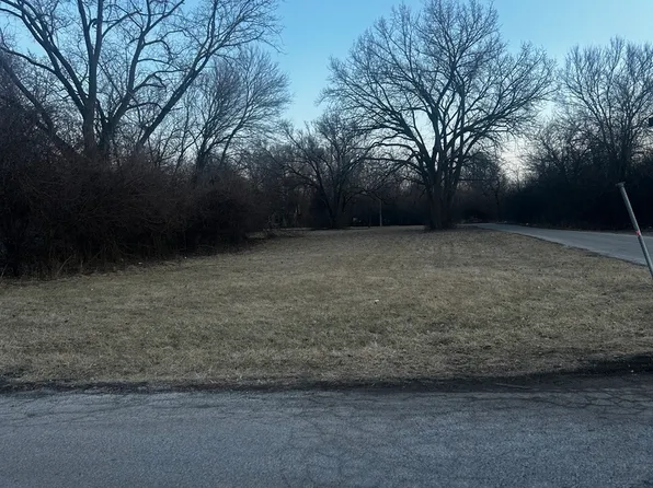 3747 W 140th Pl, Robbins, IL 60472