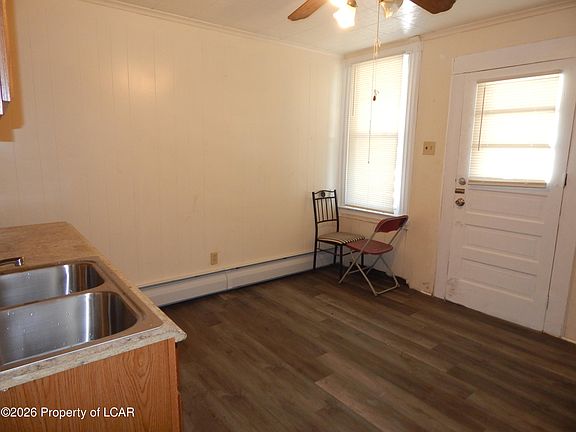 5th image of 13 Woodbury St