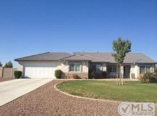 21144 Beaujolais Way, Apple Valley, CA 92308