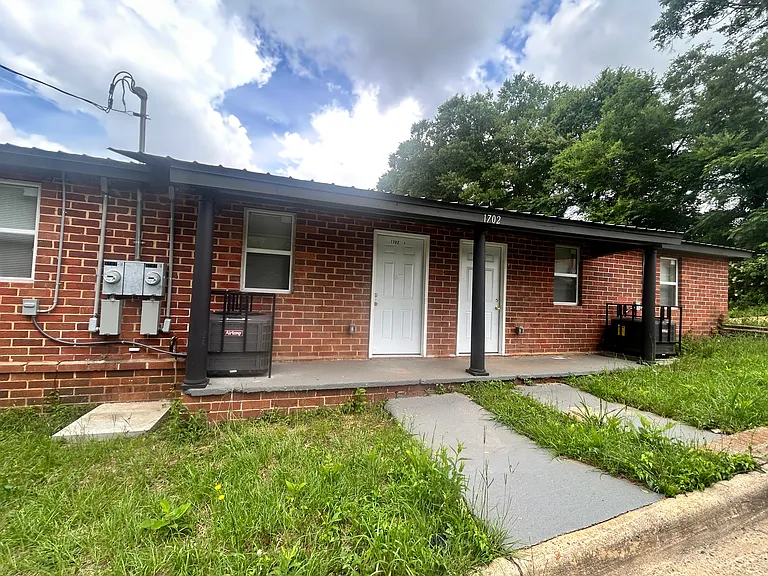 1702 Ellis St #B — Photo 1