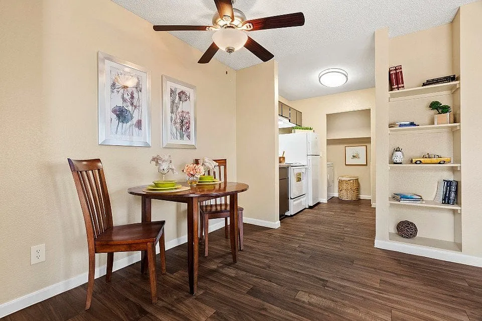COBBLESTONE APARTMENTS — Photo 3