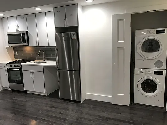 Rented by Big Apple Properties, LLC | media 30