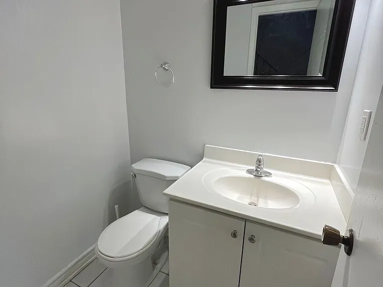 4109 Stonemason Cres — Photo 11