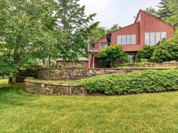 1602 Shelor Ln, Blacksburg, VA 24060