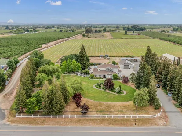 11038 Victory Ave, Oakdale, CA 95361