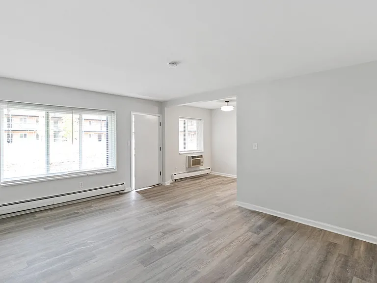The Park on 13 Apartments - Royal Oak, MI — Photo 20