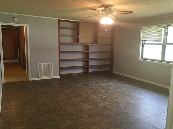 4th image of 158 Bucks Ln