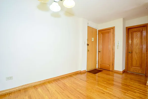 Sold by Reliable Sell & Buy Realty Inc | media 23