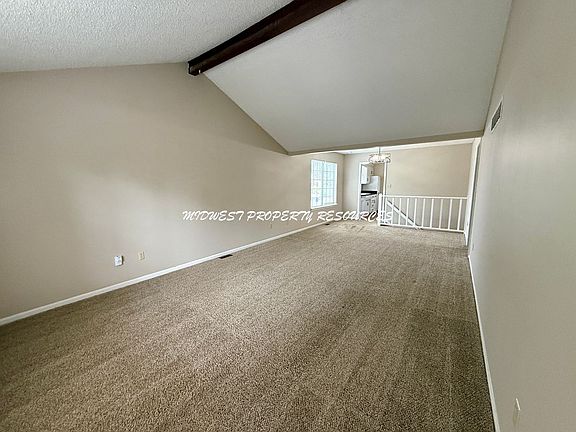 4th image of 24A NW Lakeview Blvd